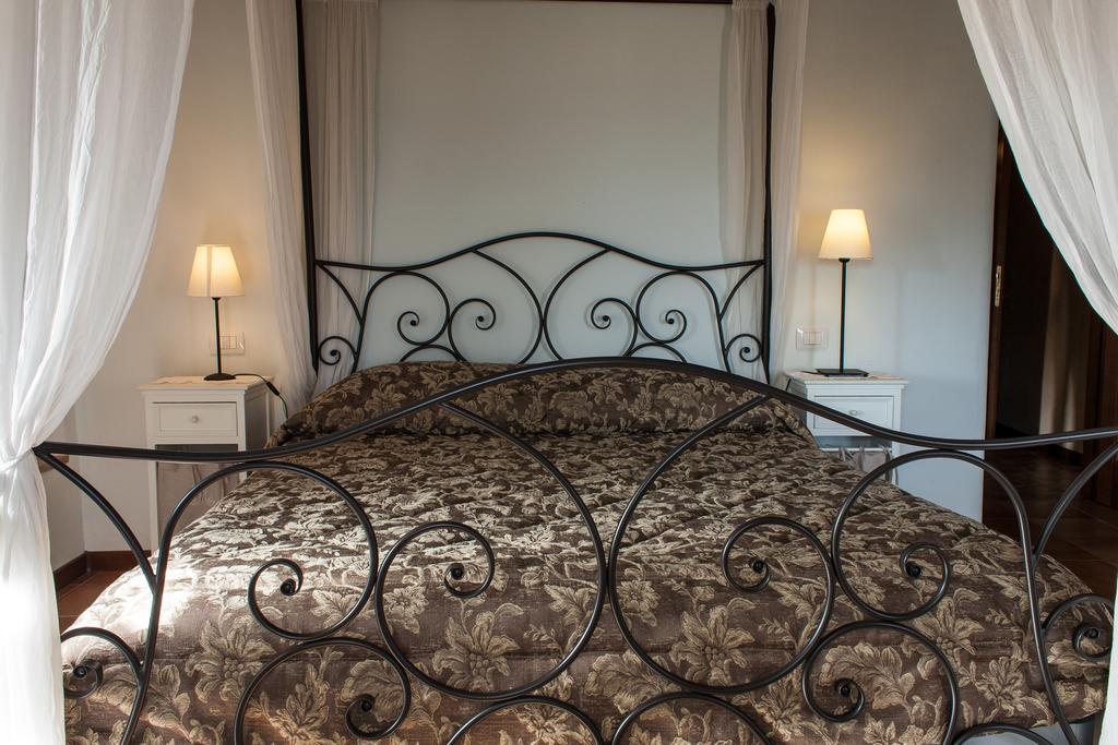 Anna Camere Montalcino Zimmer foto